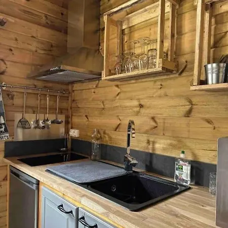Authentique - Insolite - Sauna & Telecabine - Menage, Serviettes, Lit Fait Inclus * Rochesson