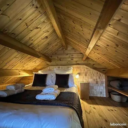 Authentique - Insolite - Sauna & Telecabine - Menage, Serviettes, Lit Fait Inclus *